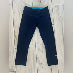 Lululemon cropped reversible leggings size 4 high rise